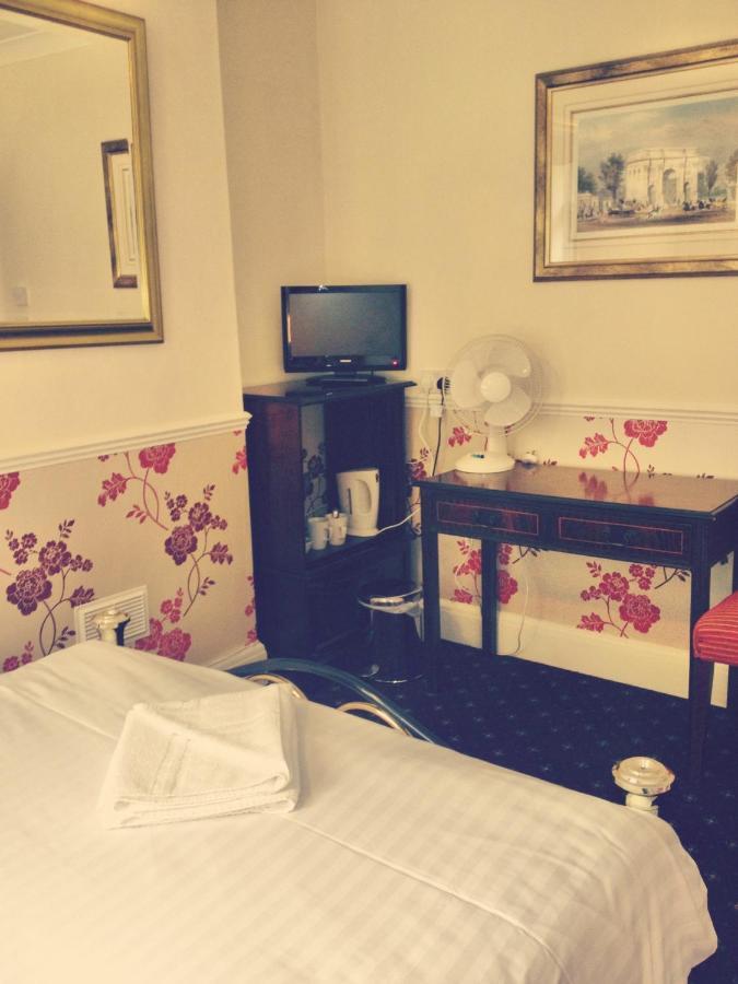 The Royal Standard Guest House Virginia Water Rom bilde